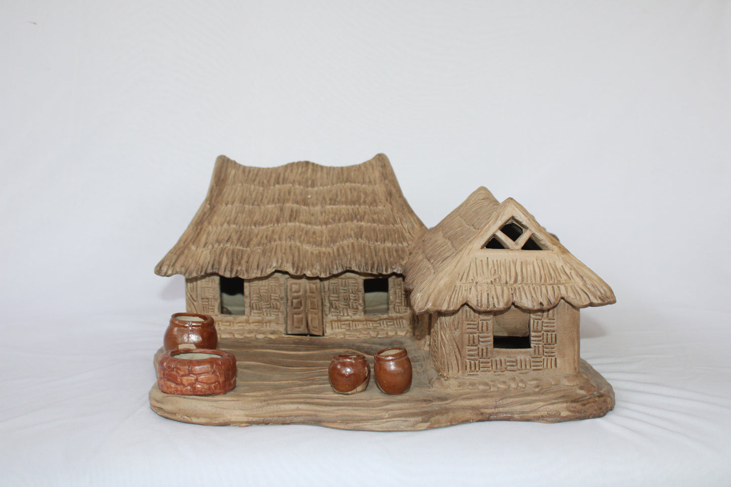 Handcrafted Ceramic Bonsai Village Landscape Pot – Mini Rustic House Scene Planter (Premium Display Piece)