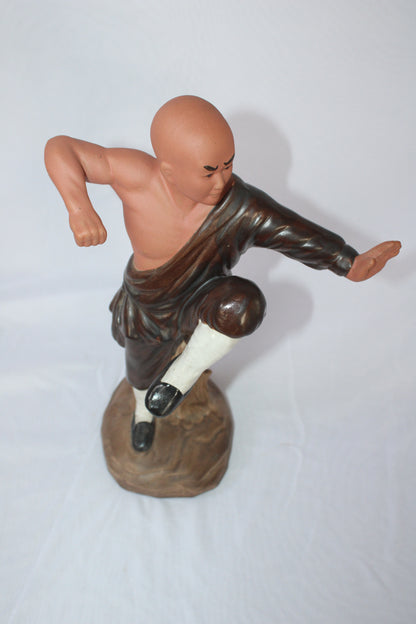 Kung Fu Monk Bonsai Figurine – Action Pose Ceramic Statue for Bonsai, Terrarium & Home Décor